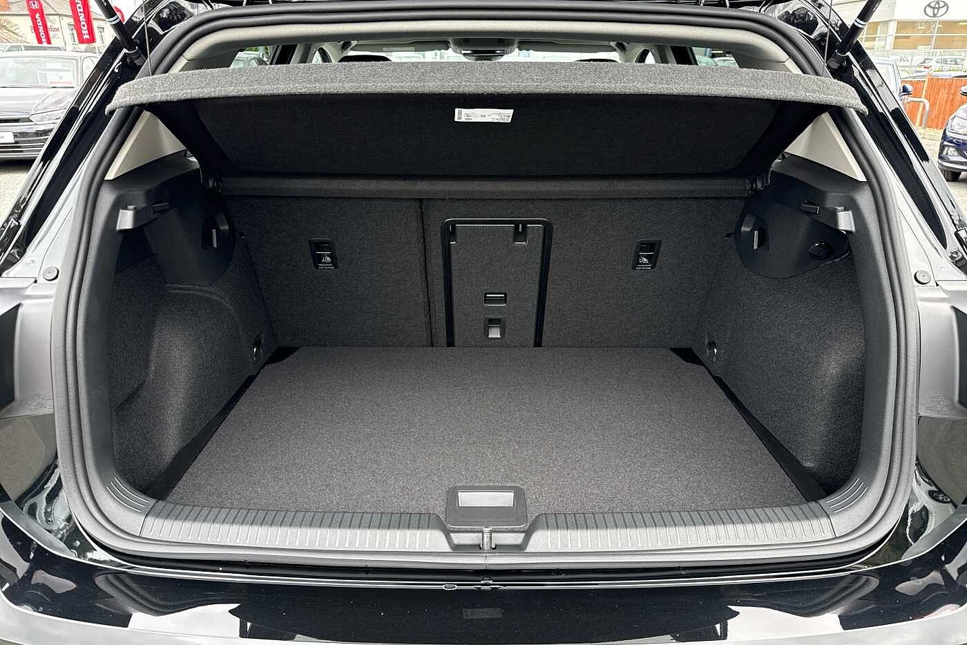 Used Volkswagen Golf 2025 for sale - 76285472: Photo 12