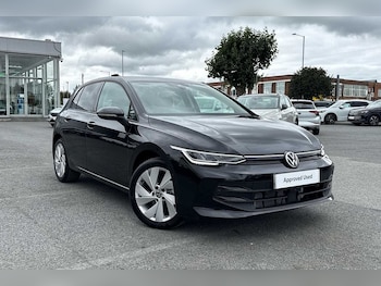 Volkswagen - Golf