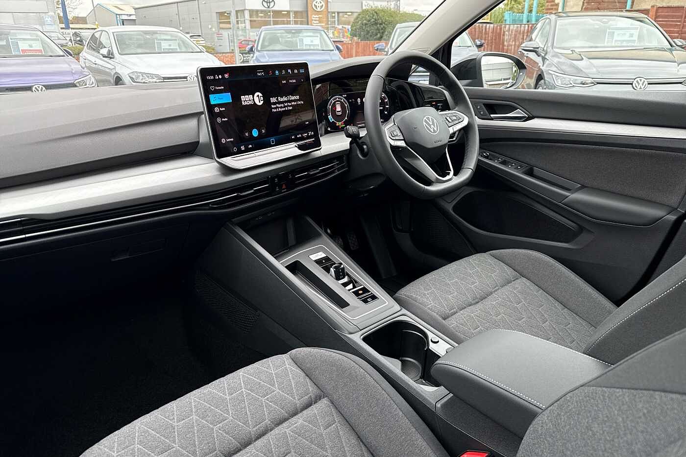 Used Volkswagen Golf 2025 for sale - 76285472: Photo 2