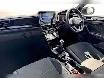 Used Volkswagen T-Roc 2026 for sale - 78087991: Photo