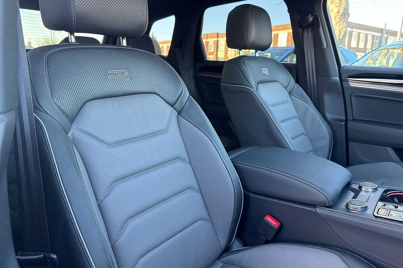 Used Volkswagen Touareg 2025 for sale - 76800472: Photo 15