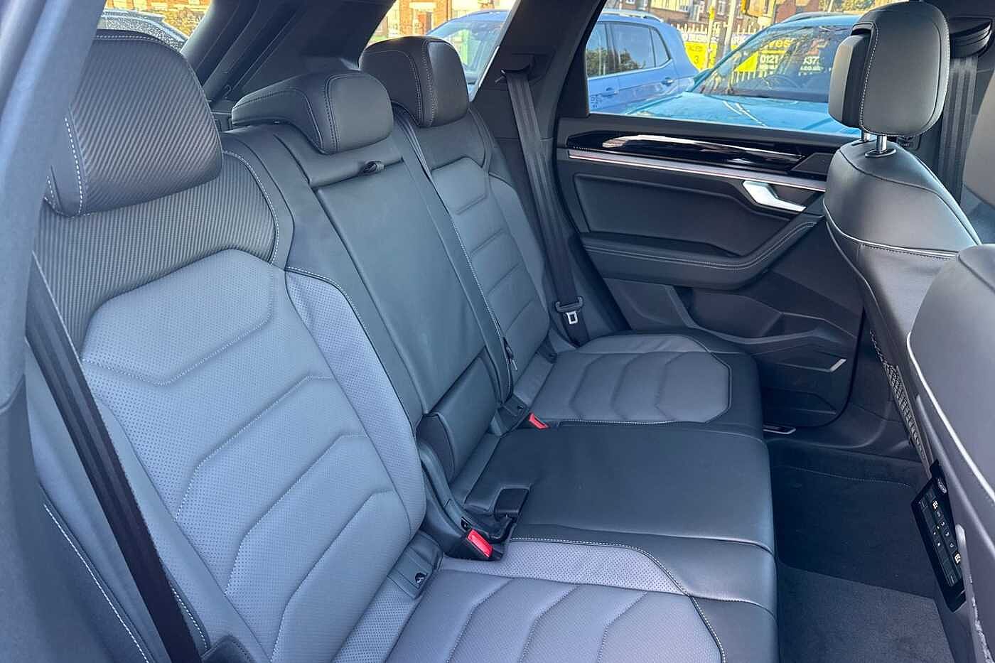 Used Volkswagen Touareg 2025 for sale - 76800472: Photo 23