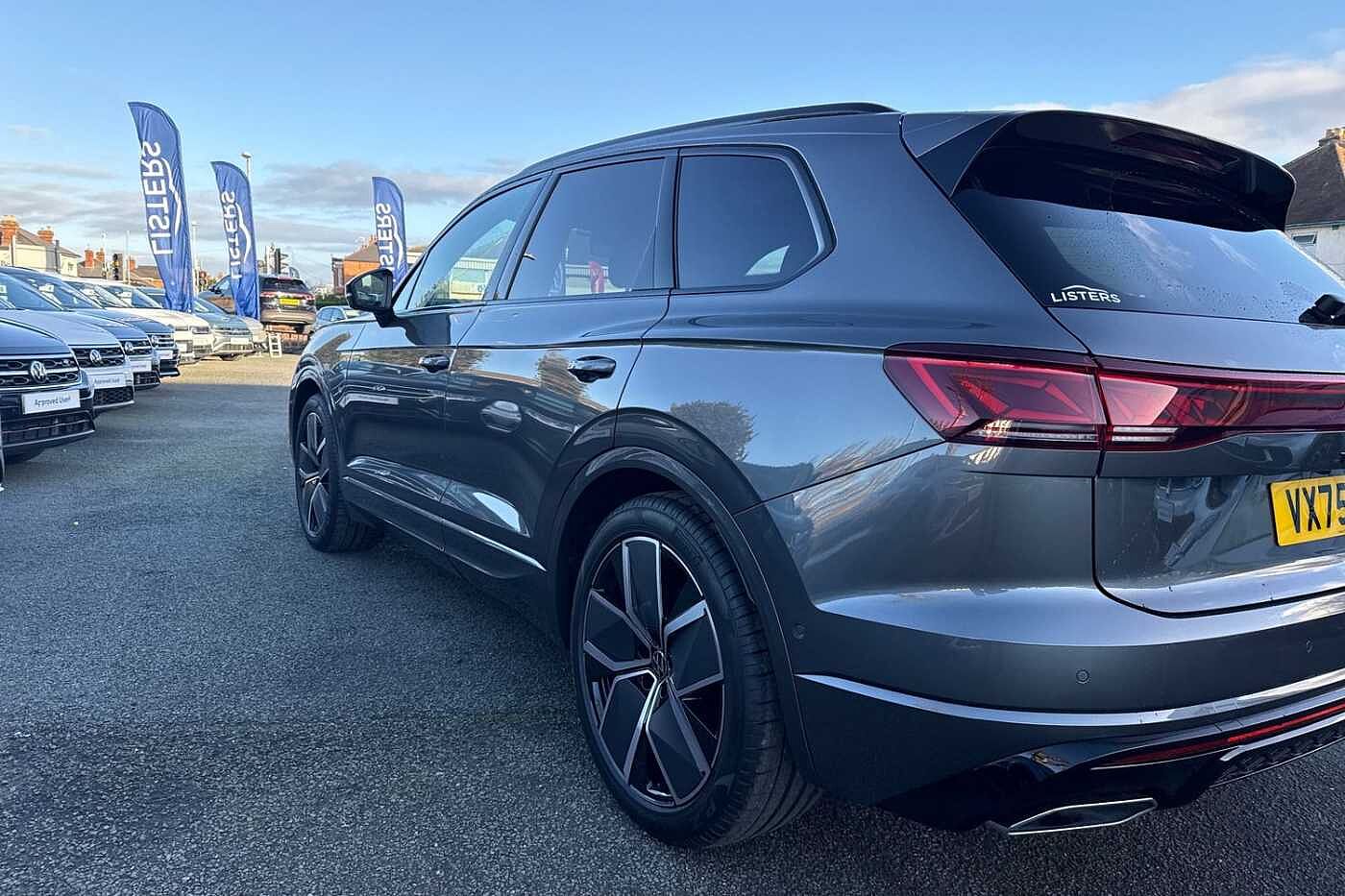 Used Volkswagen Touareg 2025 for sale - 76800472: Photo 31