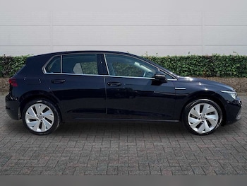 Used Volkswagen Golf 2023 for sale - 79133412: Photo