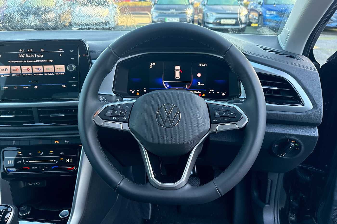 Used Volkswagen T-Roc 2025 for sale - 76458578: Photo 16