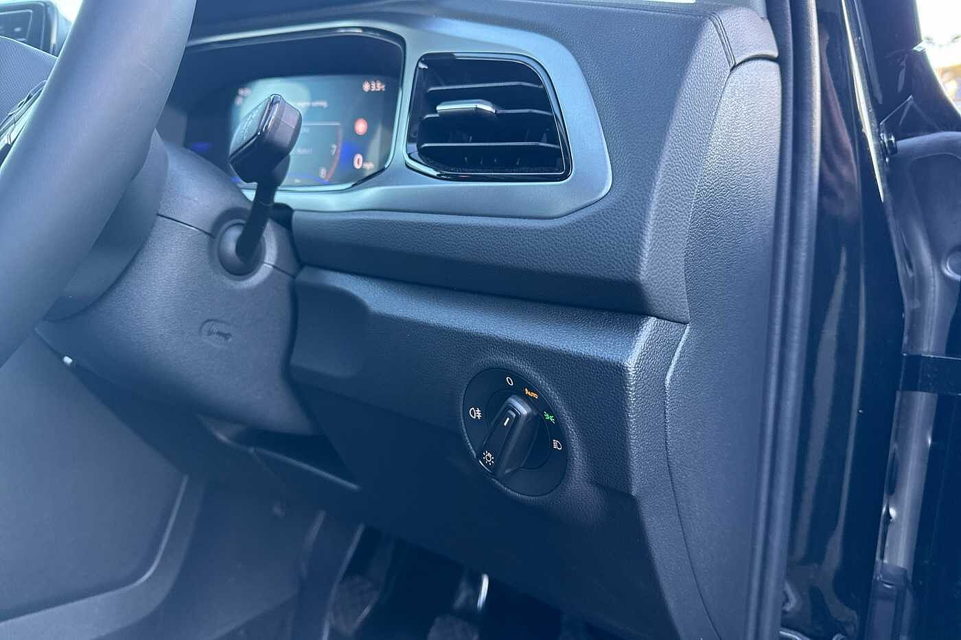 Used Volkswagen T-Roc 2025 for sale - 76458578: Photo 17