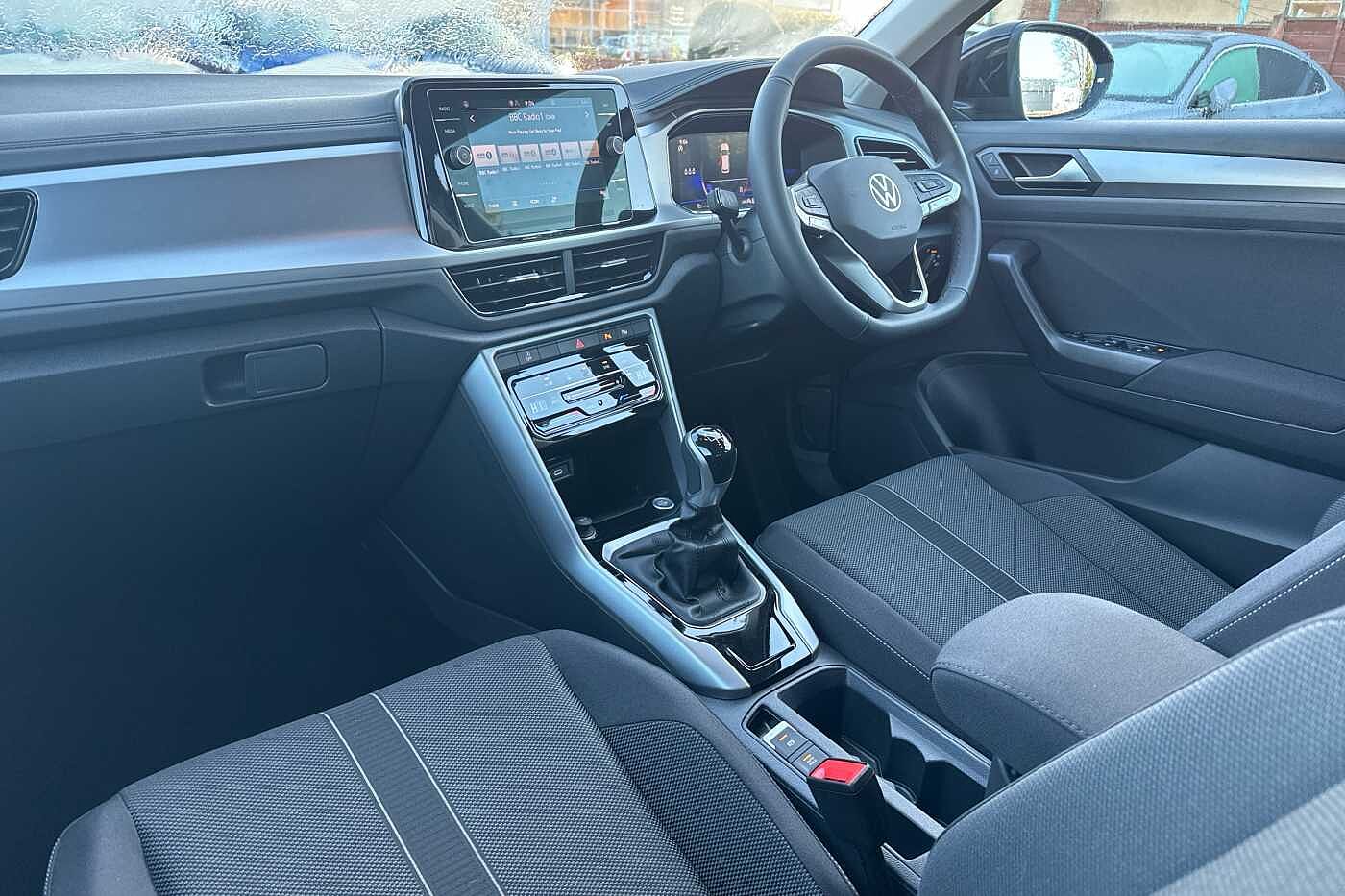 Used Volkswagen T-Roc 2025 for sale - 76458578: Photo 2