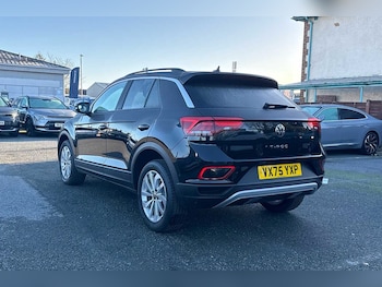 Used Volkswagen T-Roc 2025 for sale - 76458578: Photo