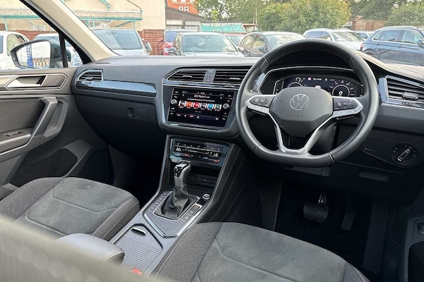 Used Volkswagen Tiguan 2023 for sale - 75403028: Photo 29