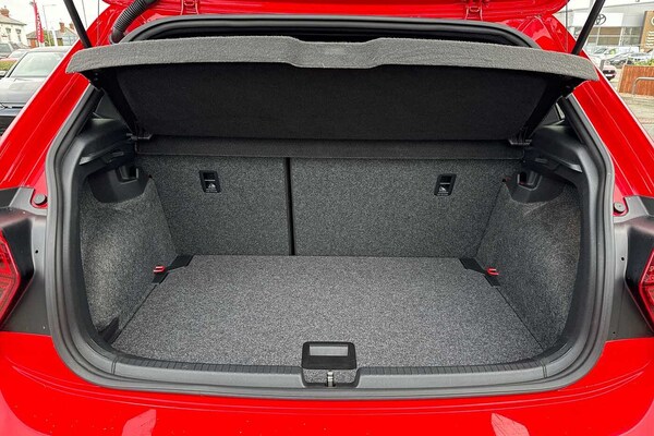 Used Volkswagen Polo 2019 for sale - 76139648: Photo 12