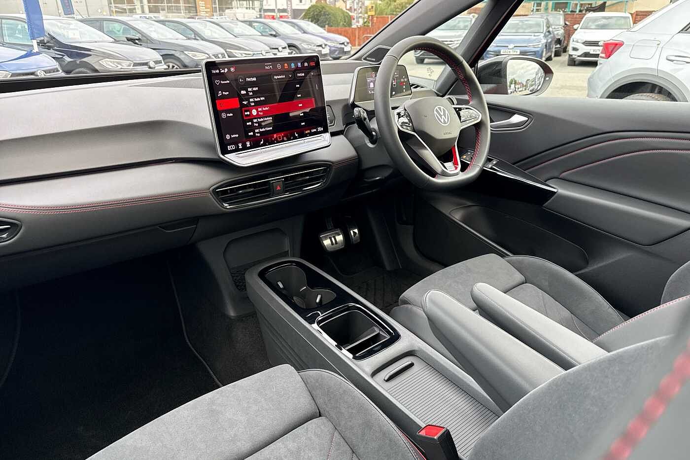 Used Volkswagen ID.3 2025 for sale - 76139665: Photo 2