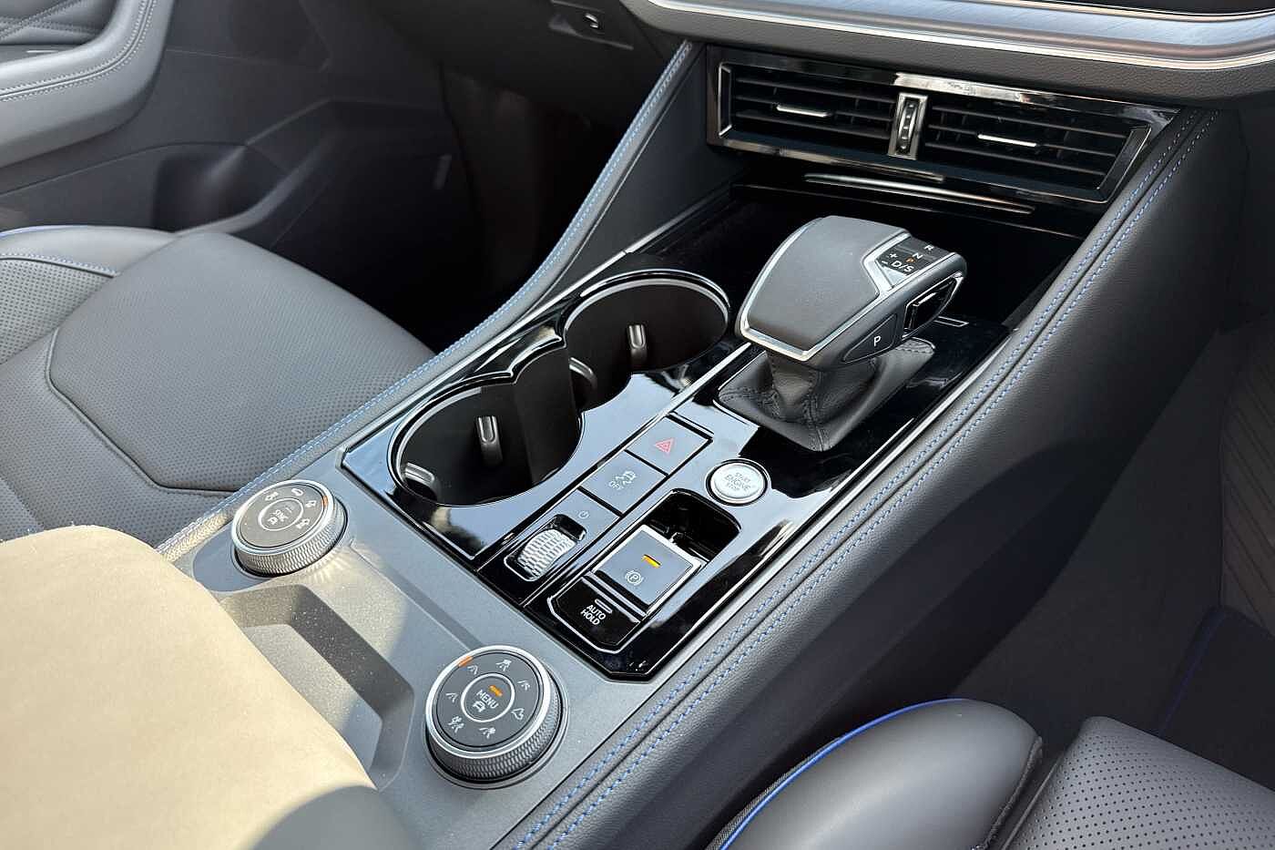 Used Volkswagen Touareg 2025 for sale - 76350487: Photo 10