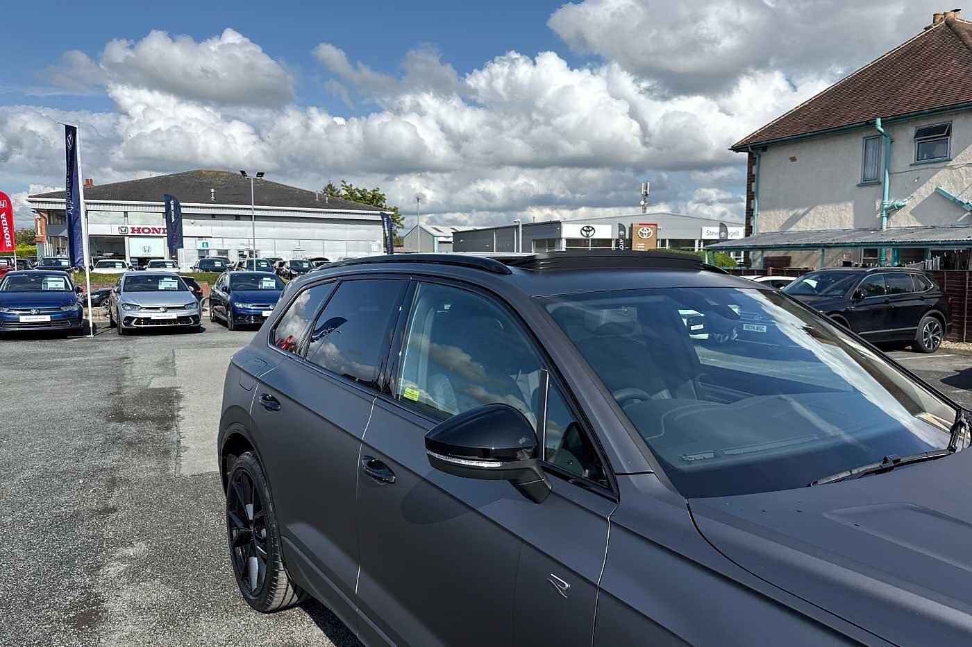 Used Volkswagen Touareg 2025 for sale - 76350487: Photo 15