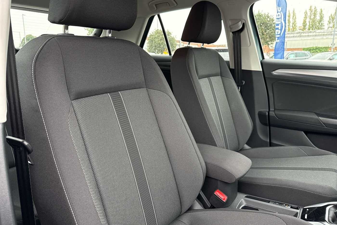 Used Volkswagen T-Roc 2025 for sale - 76154267: Photo 13