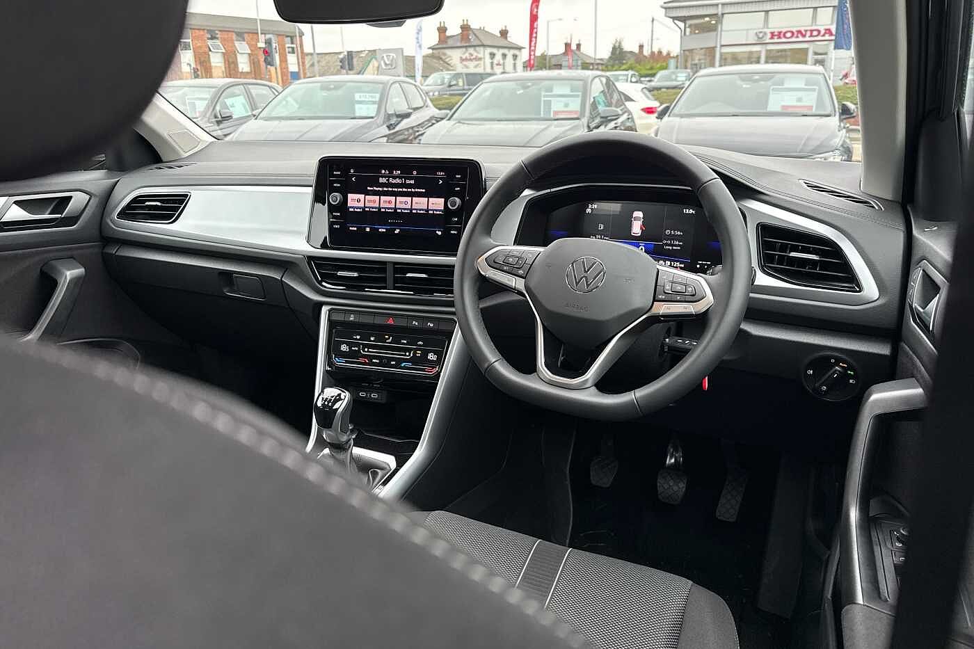 Used Volkswagen T-Roc 2025 for sale - 76154267: Photo 30