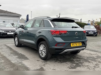 Used Volkswagen T-Roc 2025 for sale - 76154267: Photo