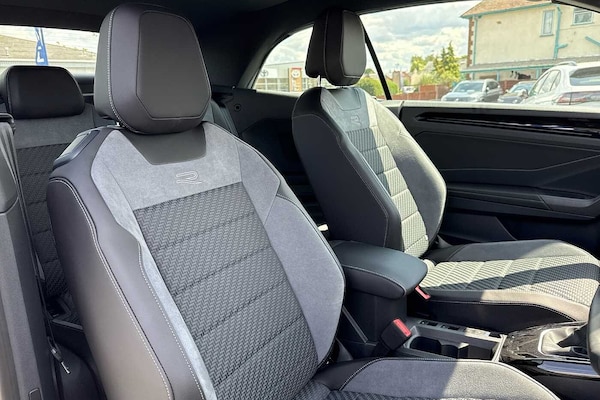 Used Volkswagen T-Roc 2025 for sale - 75142438: Photo 16