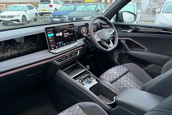Used Volkswagen Tiguan 2024 for sale - 73203237: Photo 2