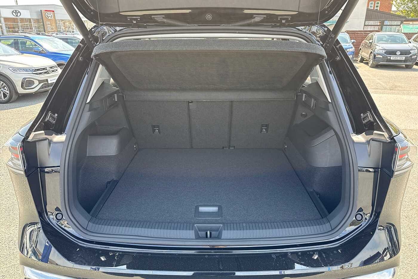 Used Volkswagen Tiguan 2024 for sale - 76716767: Photo 12