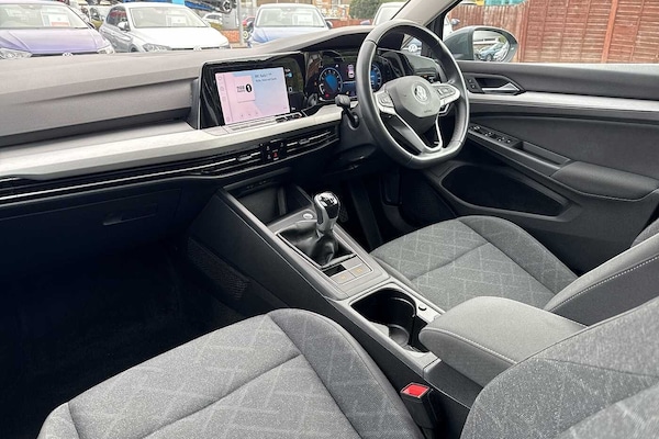 Used Volkswagen Golf 2022 for sale - 76261199: Photo 2