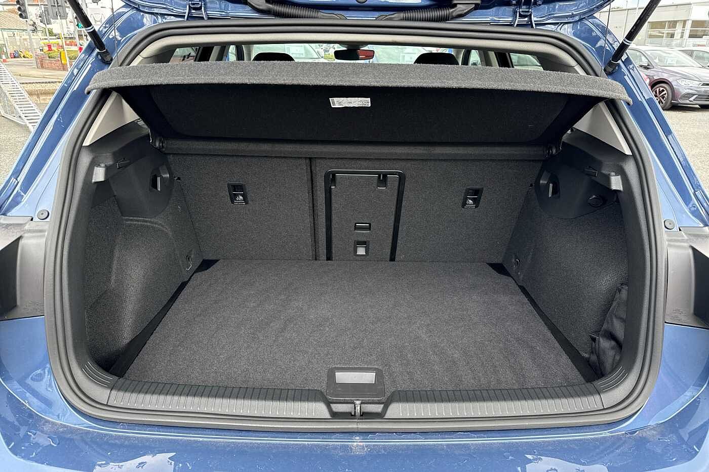 Used Volkswagen Golf 2024 for sale - 75966525: Photo 12