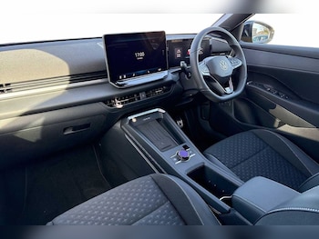 Used Volkswagen T-Roc 2026 for sale - 78186439: Photo