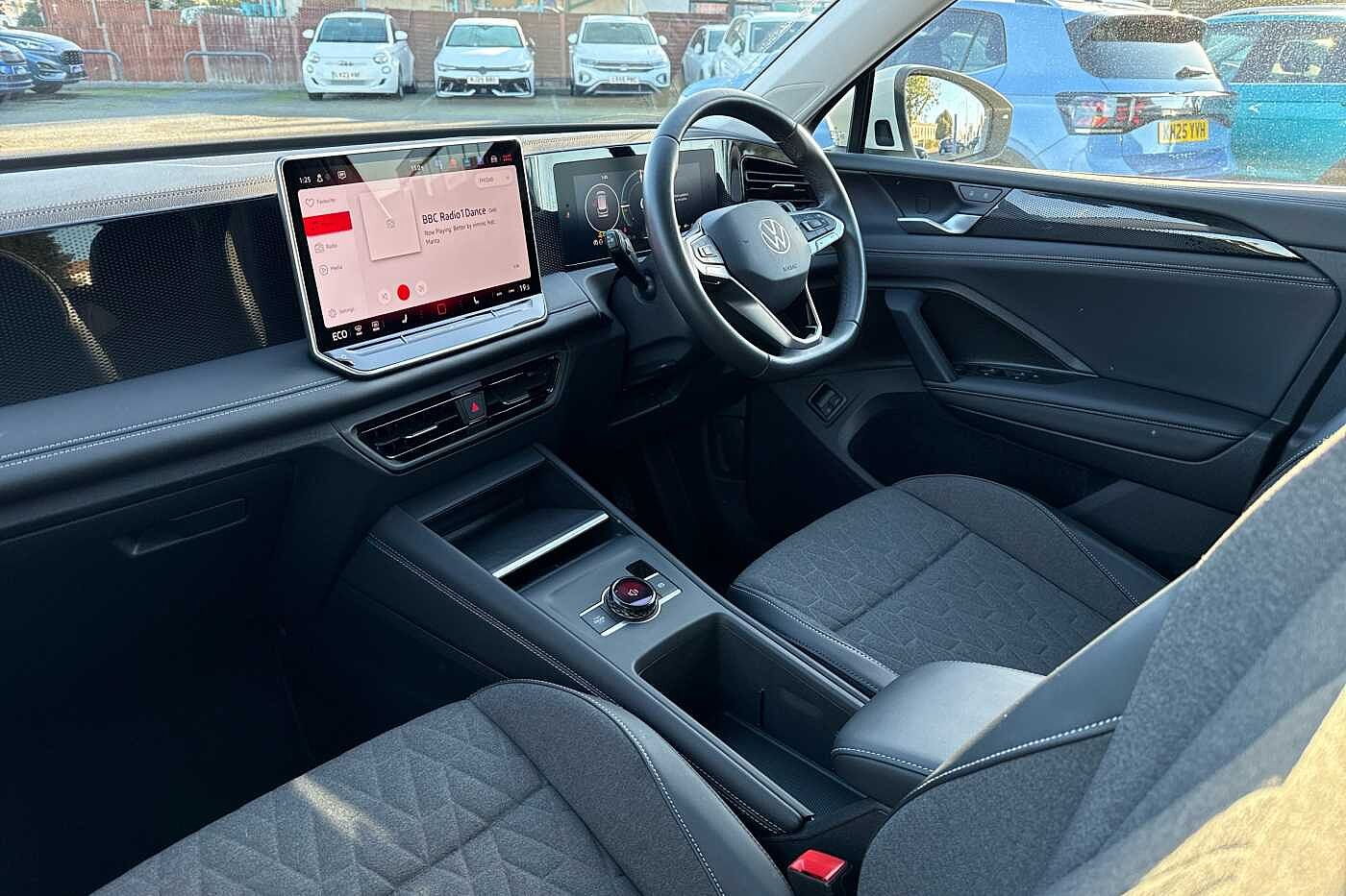 Used Volkswagen Tiguan 2024 for sale - 76716711: Photo 2