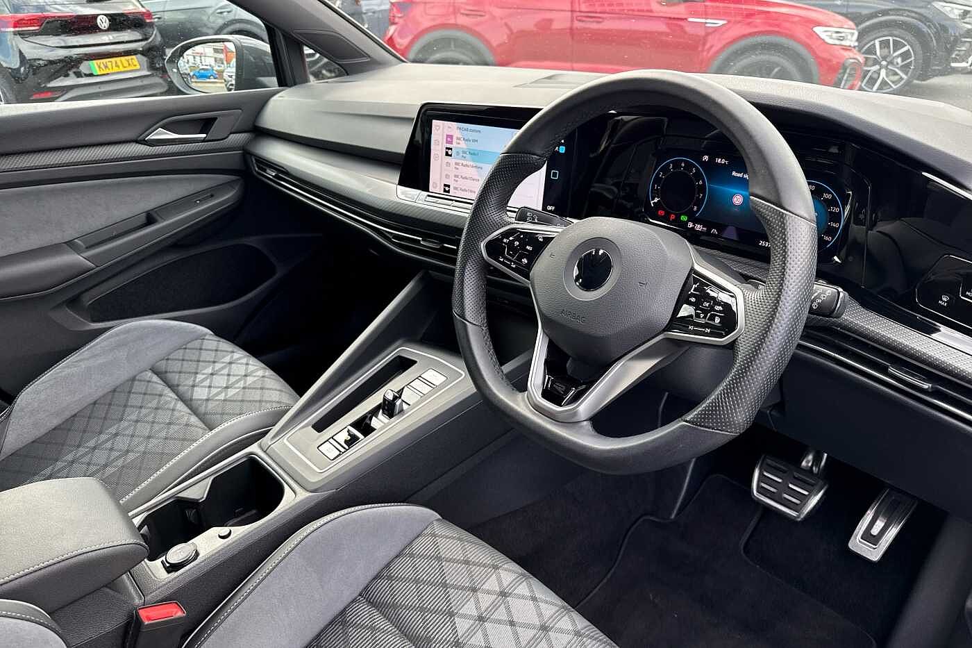 Used Volkswagen Golf 2022 for sale - 76139625: Photo 6