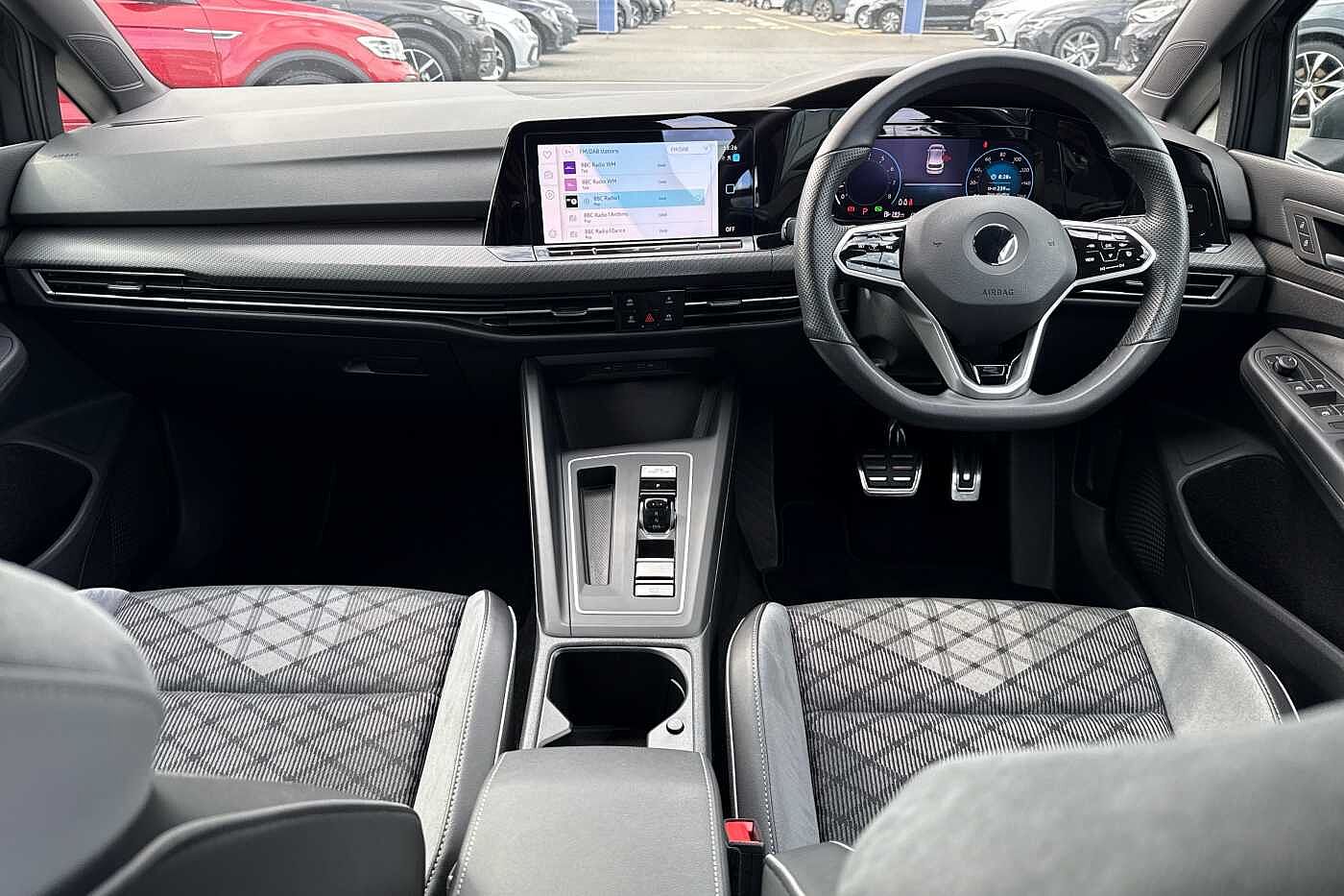 Used Volkswagen Golf 2022 for sale - 76139625: Photo 8
