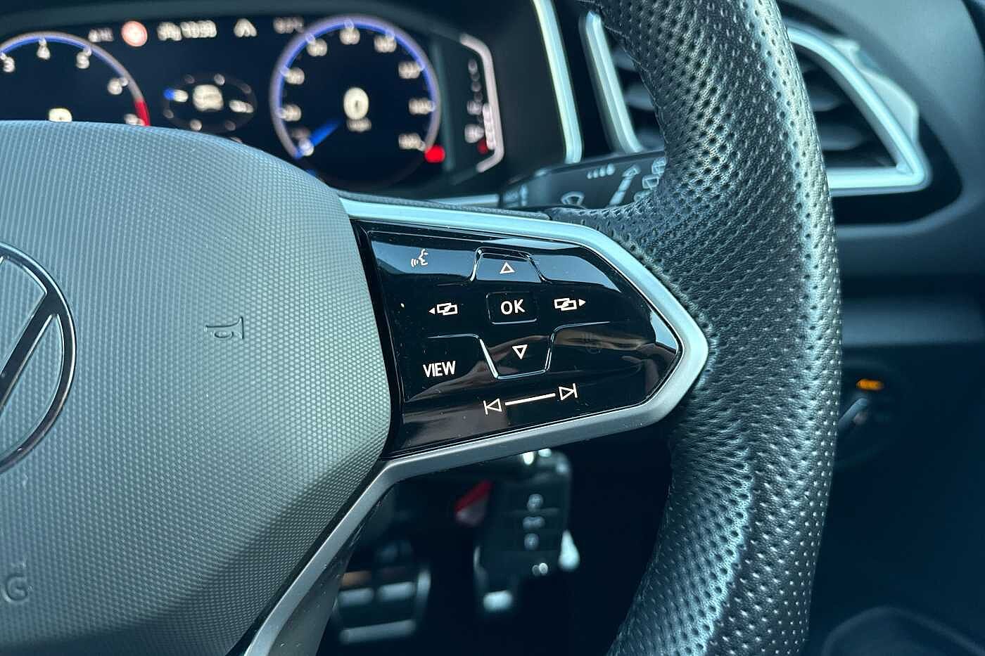 Used Volkswagen T-Roc 2023 for sale - 76458609: Photo 18