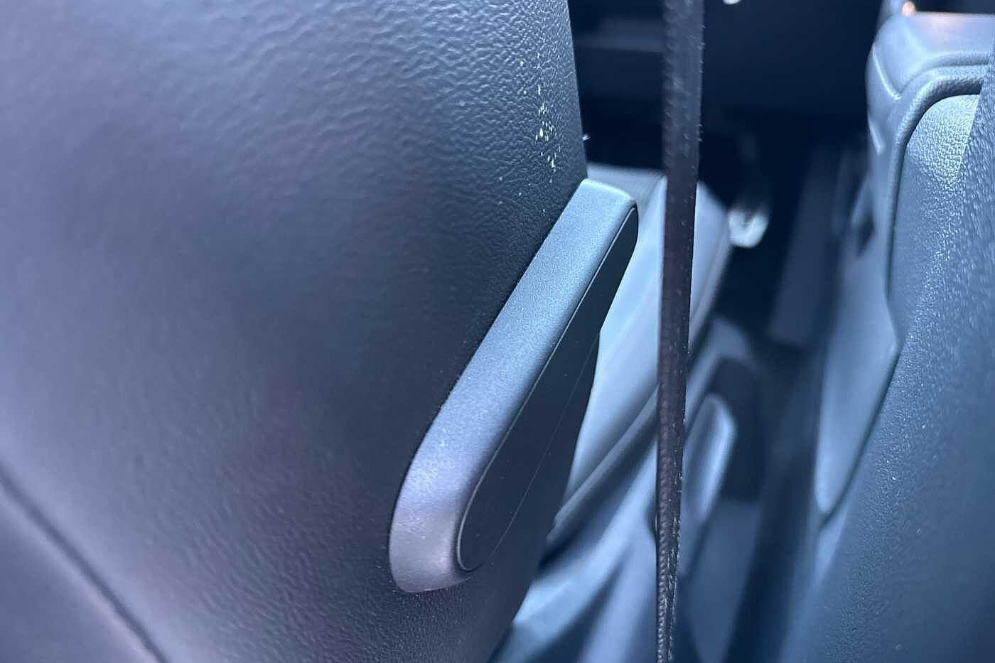 Used Volkswagen T-Roc 2023 for sale - 76458609: Photo 32