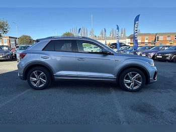 Used Volkswagen T-Roc 2023 for sale - 76458609: Photo