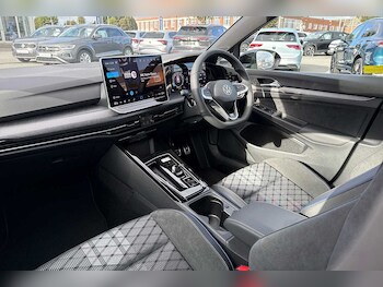 Used Volkswagen Golf 2025 for sale - 76359823: Photo