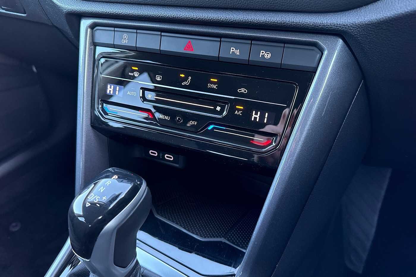 Used Volkswagen T-Roc 2023 for sale - 76586524: Photo 23