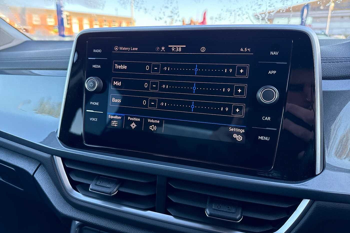 Used Volkswagen T-Roc 2023 for sale - 76586524: Photo 28