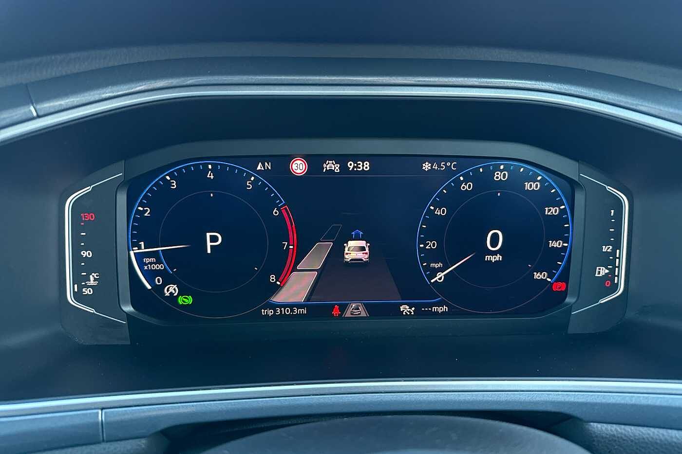 Used Volkswagen T-Roc 2023 for sale - 76586524: Photo 29