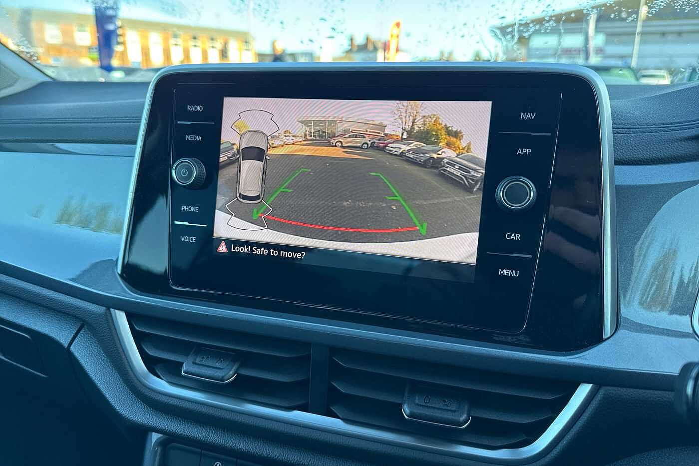 Used Volkswagen T-Roc 2023 for sale - 76586524: Photo 30