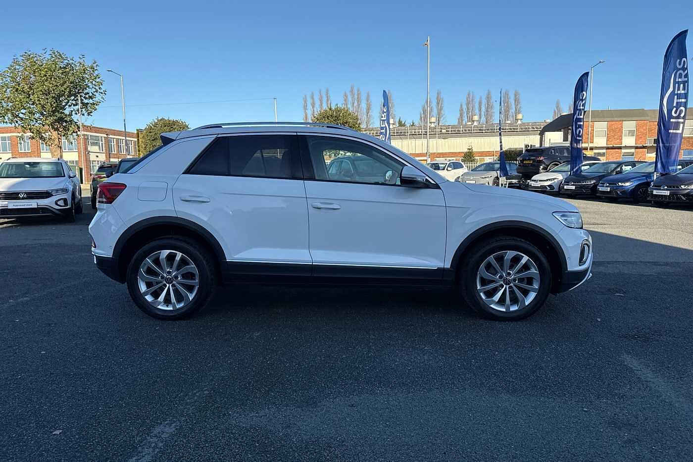 Used Volkswagen T-Roc 2023 for sale - 76586524: Photo 4