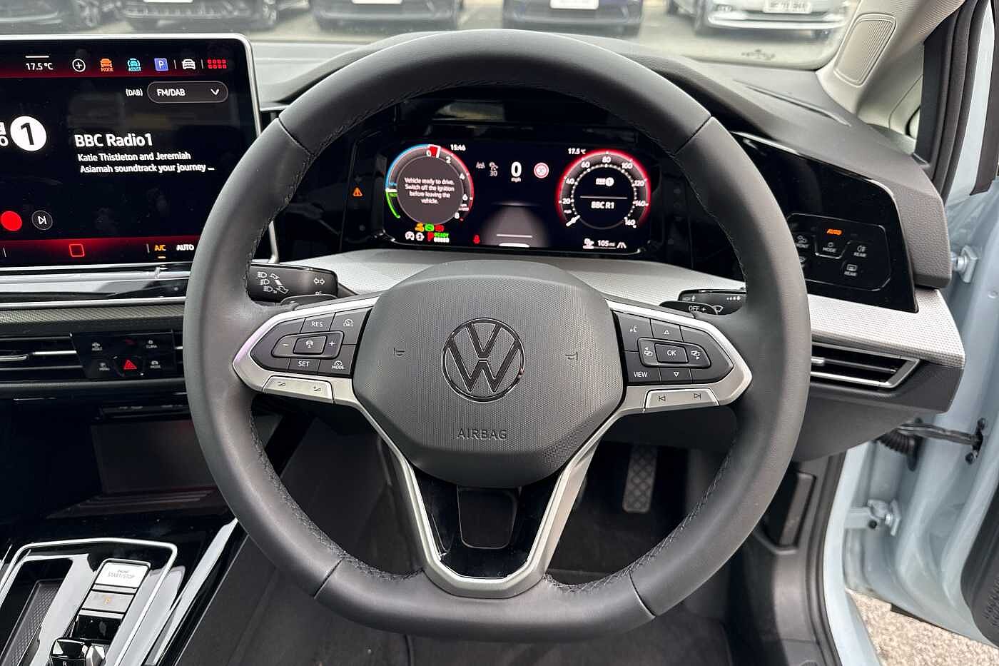 Used Volkswagen Golf 2025 for sale - 76154294: Photo 17