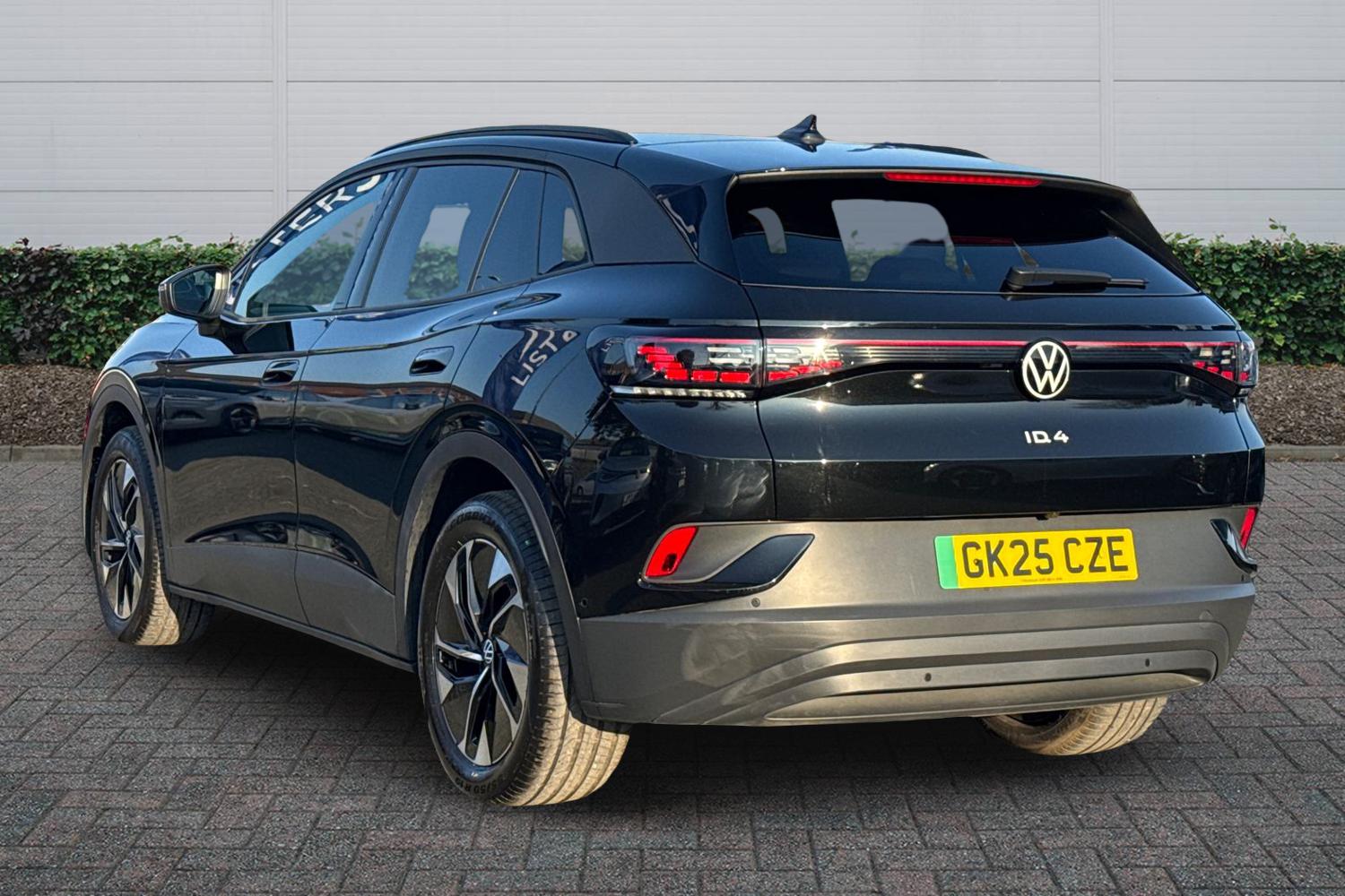 Used Volkswagen ID.4 2025 for sale - 77755114: Photo 2