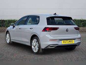 Used Volkswagen Golf 2023 for sale - 78073826: Photo