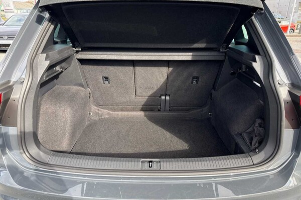 Used Volkswagen Tiguan 2023 for sale - 76190603: Photo 12