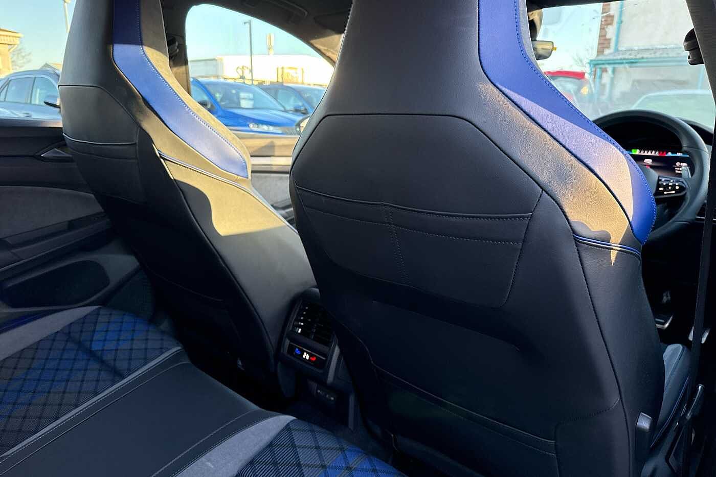 Used Volkswagen Golf 2025 for sale - 76692706: Photo 33