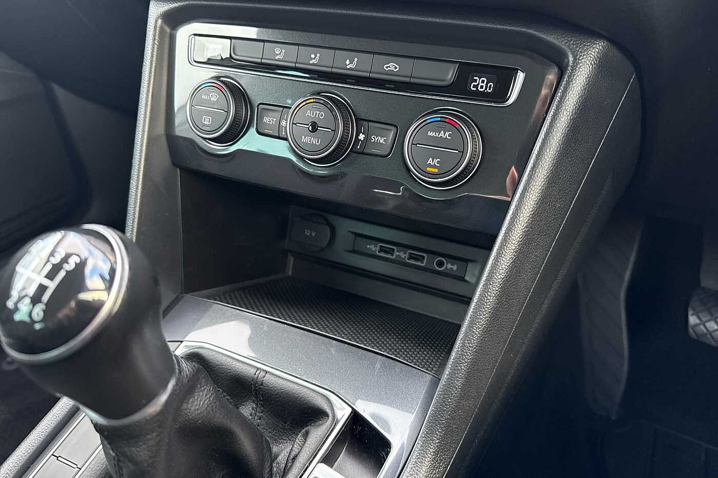 Used Volkswagen Tiguan 2018 for sale - 76539538: Photo 23