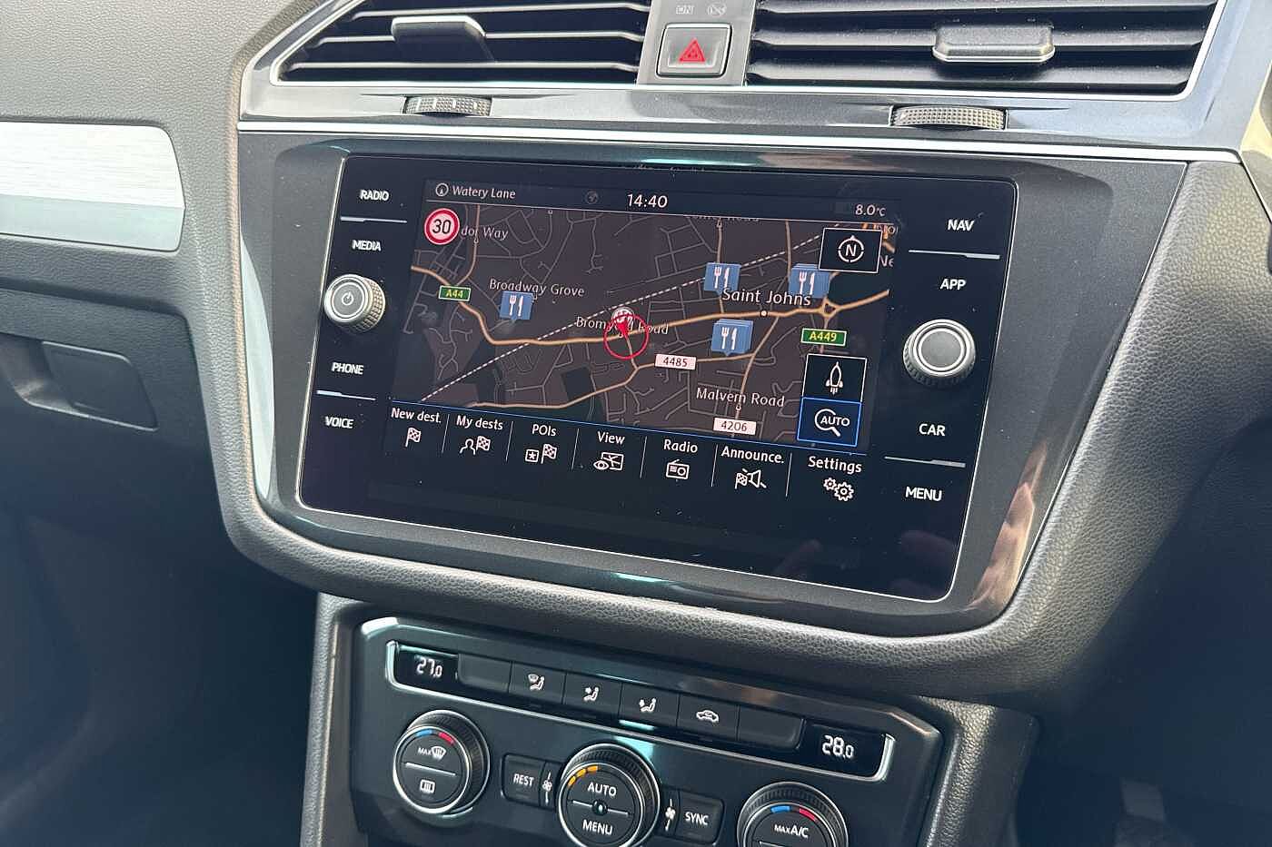 Used Volkswagen Tiguan 2018 for sale - 76539538: Photo 28