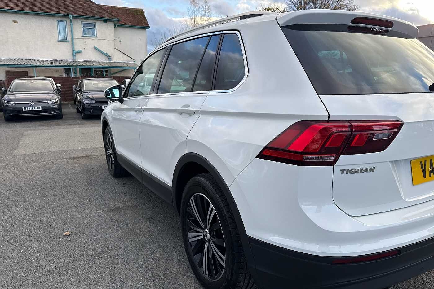 Used Volkswagen Tiguan 2018 for sale - 76539538: Photo 45
