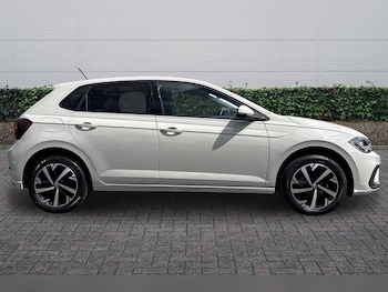 Used Volkswagen Polo 2024 for sale - 78463388: Photo