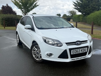 2012 (62) - 1.0 125 EcoBoost Titanium 5dr