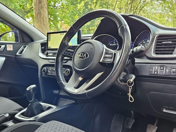 Used Kia Ceed 2020 for sale - 76240212: Photo 2