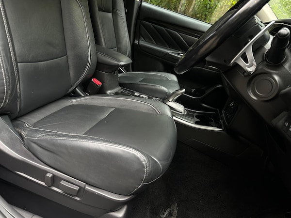 Used Mitsubishi Outlander 2018 for sale - 76239798: Photo 33